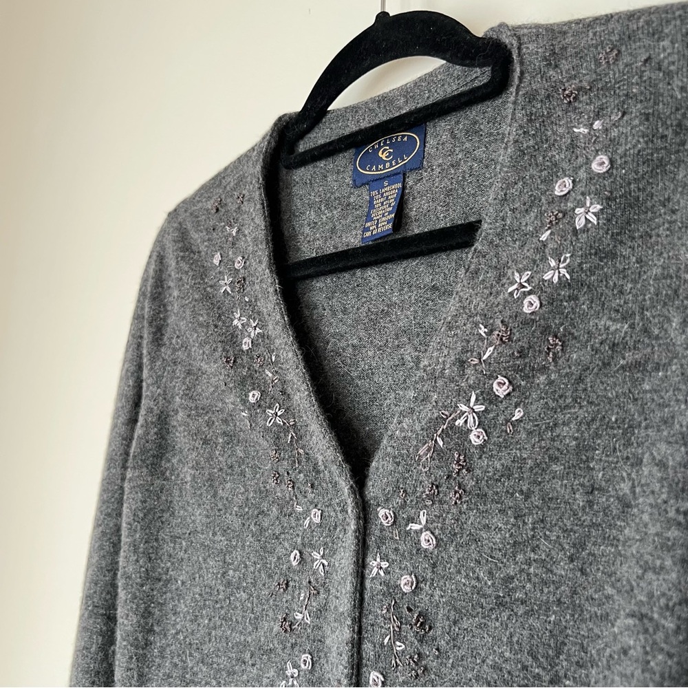 Vintage Chelsea Campbell Lambswool Angora Grey Embroidered Floral Cardigan, S